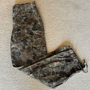 NWT Abercrombie 90s Camo Baggy Pants